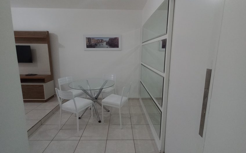 Apartamento  mobiliado  para alugar possuí 54,40 M² com 01 dormitório no Centro de Curitiba/PR