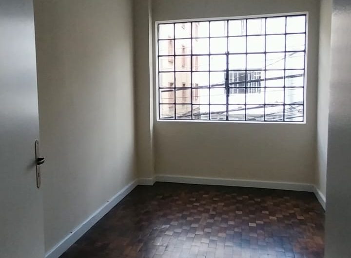 Apartamento para alugar possuí 120,00 M² com 02 dormitórios no Centro de Curitiba/PR