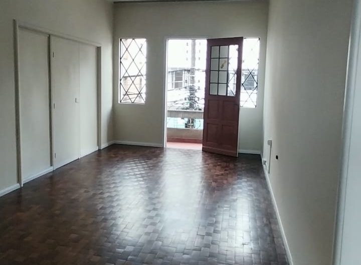 Apartamento para alugar possuí 120,00 M² com 02 dormitórios no Centro de Curitiba/PR