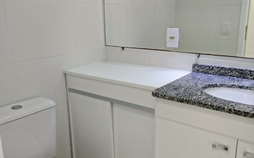 Apartamento para alugar possuí 98,27 M² com 03 dormitório no Cristo Rei, Curitiba/PR