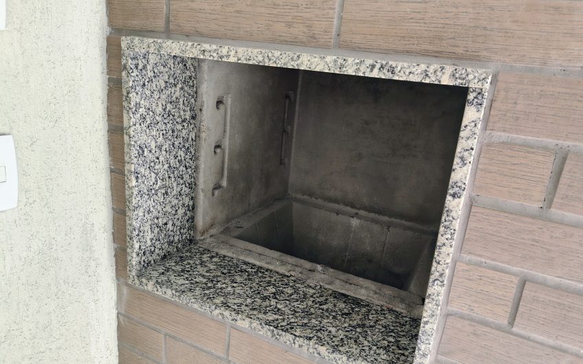 Apartamento para alugar possuí 98,27 M² com 03 dormitório no Cristo Rei, Curitiba/PR