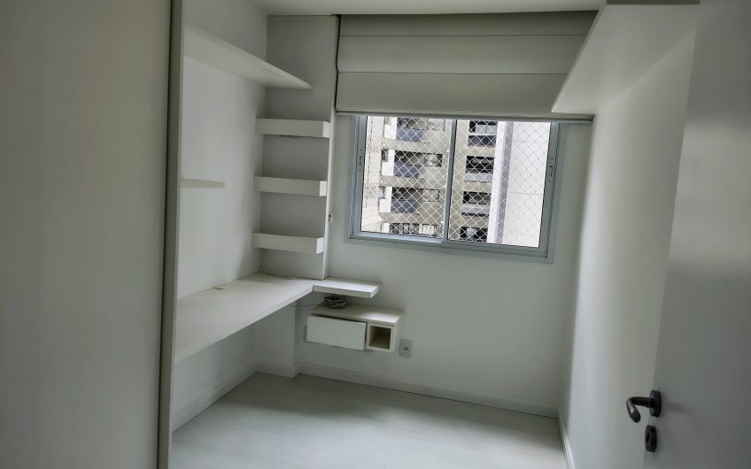 Apartamento para alugar possuí 98,27 M² com 03 dormitório no Cristo Rei, Curitiba/PR