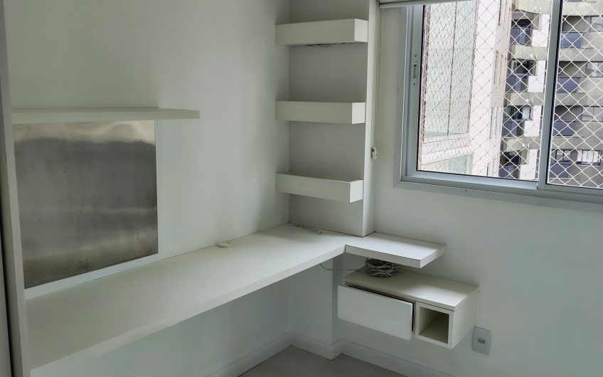 Apartamento para alugar possuí 98,27 M² com 03 dormitório no Cristo Rei, Curitiba/PR