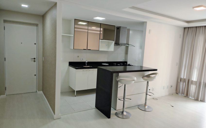 Apartamento para alugar possuí 98,27 M² com 03 dormitório no Cristo Rei, Curitiba/PR