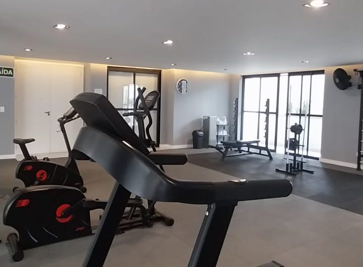 Apartamento mobiliado para alugar possuí 48,29 M² com um dormitório no Centro de Curitiba/PR