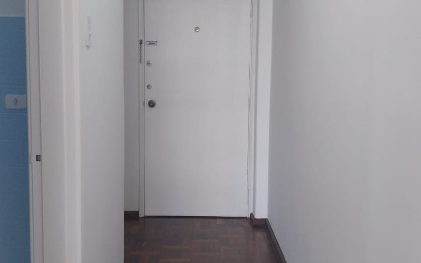 Apartamento para alugar possuí 57,00 M² com 1 dormitório no Centro de Curitiba/PR