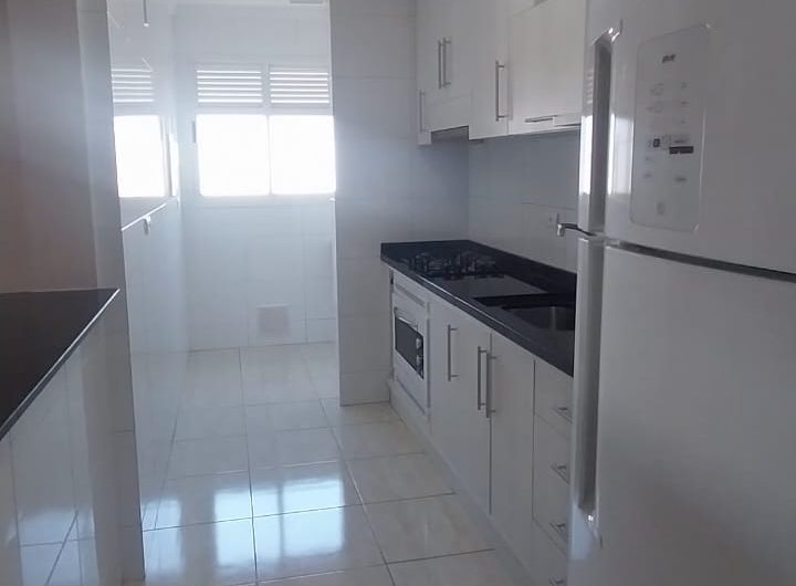 Apartamento para alugar 03 dormitórios mobiliado no Capão Raso, Curitiba/PR.