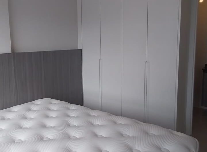 Apartamento mobiliado para alugar possuí 48,29 M² com um dormitório no Centro de Curitiba/PR