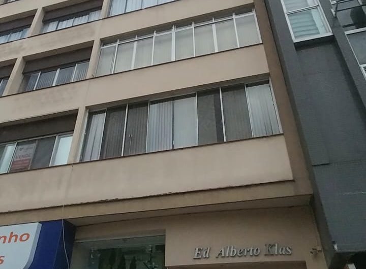 Apartamento para alugar possuí 57,00 M² com 1 dormitório no Centro de Curitiba/PR
