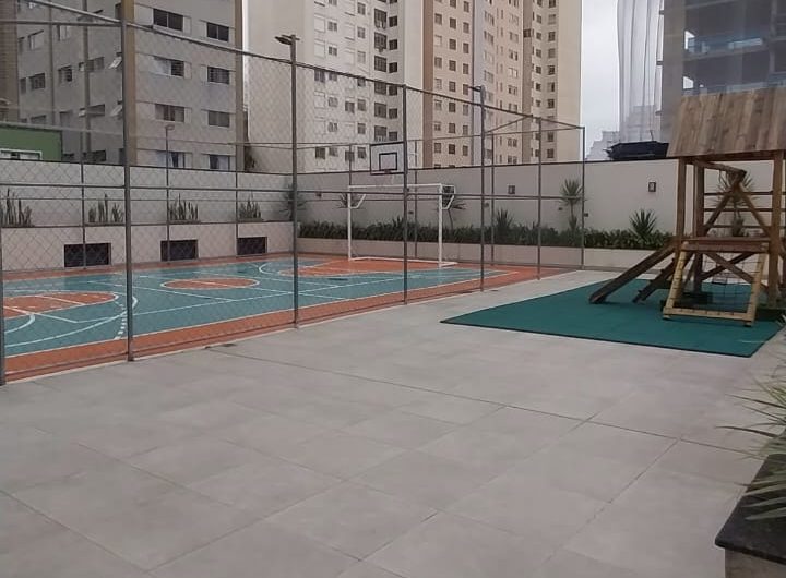 Apartamento mobiliado para alugar possuí 48,29 M² com um dormitório no Centro de Curitiba/PR