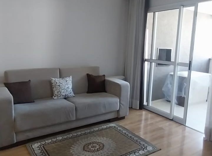 Apartamento para alugar 03 dormitórios mobiliado no Capão Raso, Curitiba/PR.