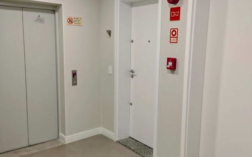 Apartamento para alugar possuí 98,27 M² com 03 dormitório no Cristo Rei, Curitiba/PR