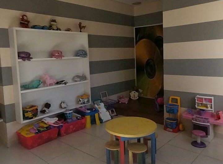 Apartamento para alugar possuí 56,96M² com 2 dormitórios, sendo uma Suíte no Lindóia, Curitiba/PR