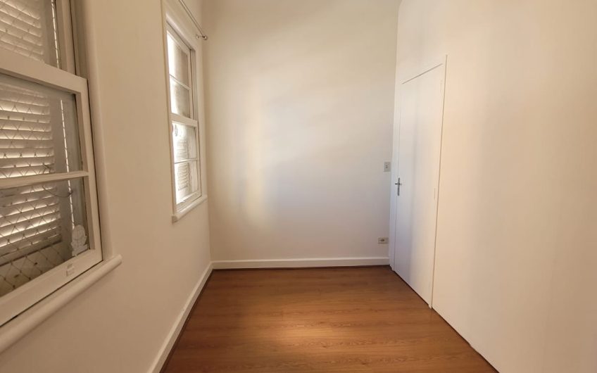 Apartamento para alugar possuí 134,60 M² com 2 dormitório no Centro de Curitiba/PR