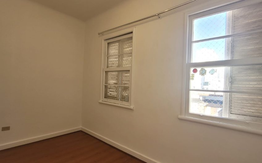 Apartamento para alugar possuí 134,60 M² com 2 dormitório no Centro de Curitiba/PR