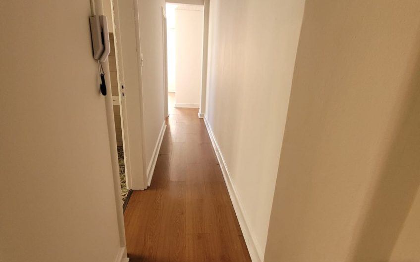 Apartamento para alugar possuí 134,60 M² com 2 dormitório no Centro de Curitiba/PR