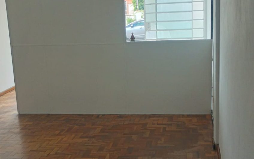 Loja para alugar possuí 40,00 M² com 1 sala  no Jardim Botânico, Curitiba/PR