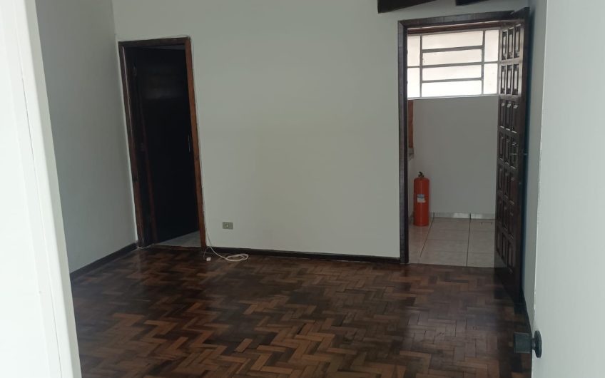Loja para alugar possuí 40,00 M² com 1 sala  no Jardim Botânico, Curitiba/PR