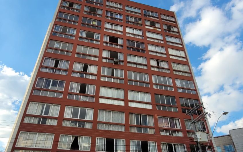 Apartamento para alugar possuí 57,90 M² com 01 dormitório no Centro de Curitiba/PR