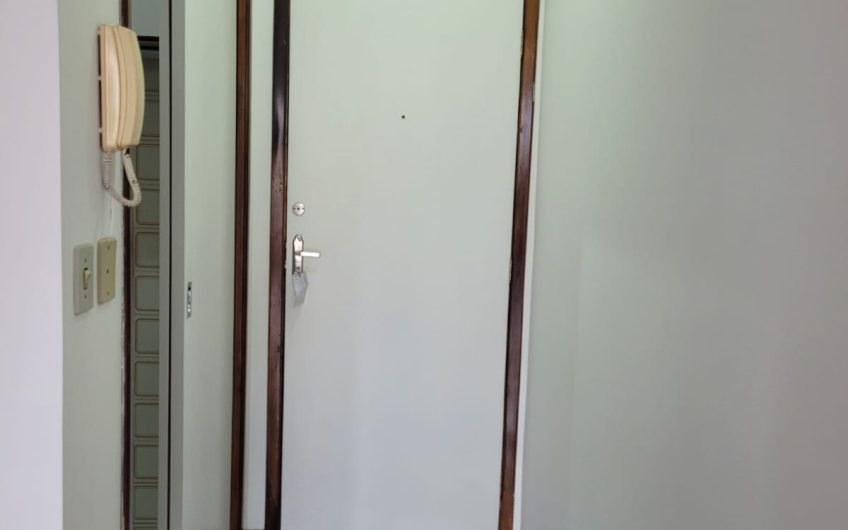 Apartamento para alugar possuí 57,90 M² com 01 dormitório no Centro de Curitiba/PR