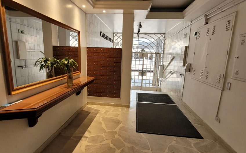 Apartamento para alugar possuí 57,90 M² com 01 dormitório no Centro de Curitiba/PR