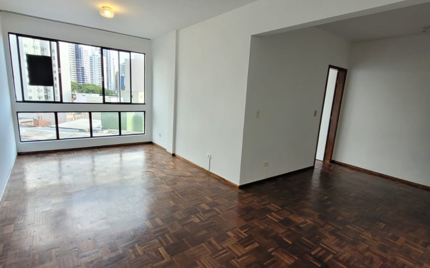 Apartamento para alugar possuí 57,90 M² com 01 dormitório no Centro de Curitiba/PR