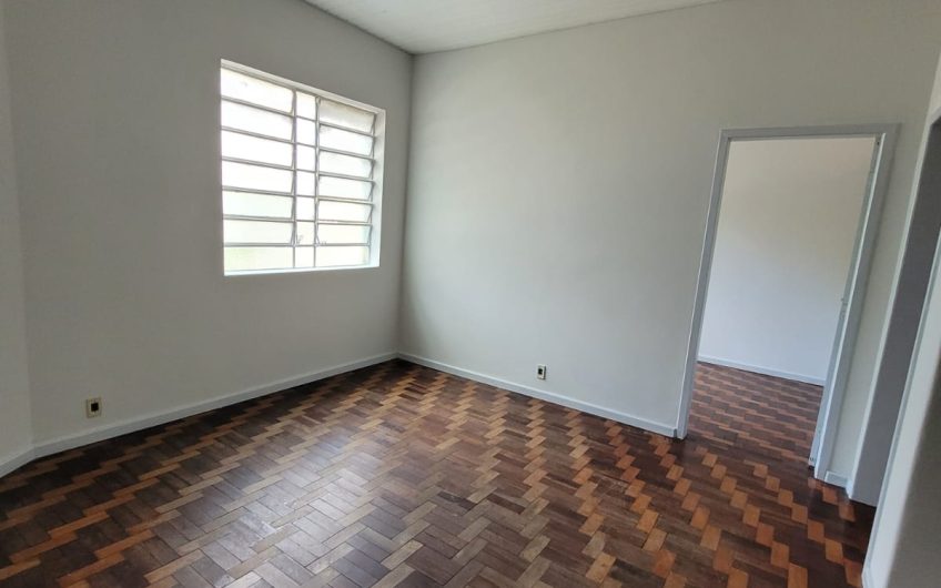 Apartamento para alugar possuí 100,00 M² com 4 dormitórios no Centro de Curitiba/PR