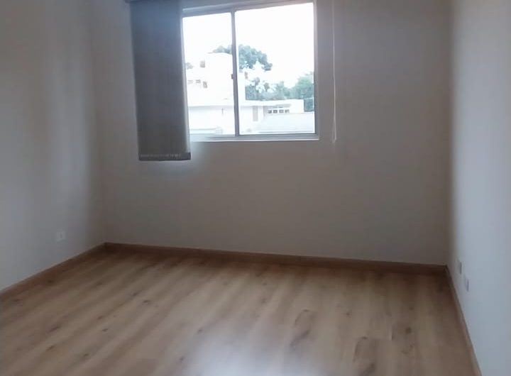 Apartamento para alugar possuí 130,00 M² com 03 dormitórios no Rebouças, Curitiba/PR