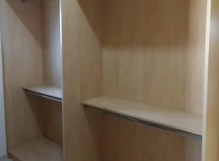 Sobrado para alugar possuí 299,80 M² com 03 dormitórios no Jardim Social, Curitiba/PR
