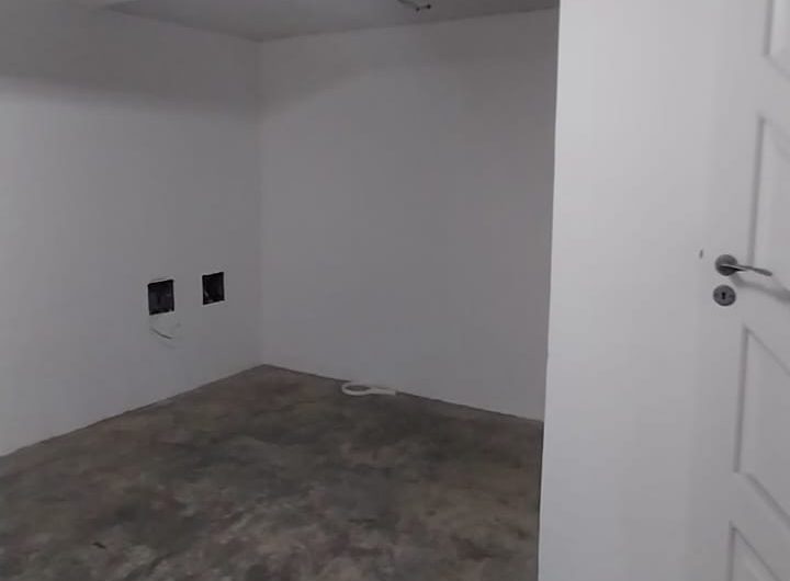 Sobrado para alugar possuí 299,80 M² com 03 dormitórios no Jardim Social, Curitiba/PR