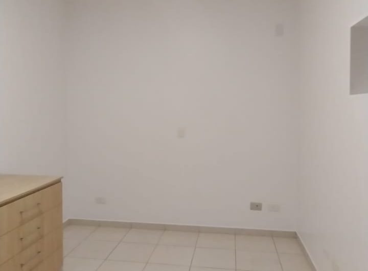 Sobrado para alugar possuí 299,80 M² com 03 dormitórios no Jardim Social, Curitiba/PR