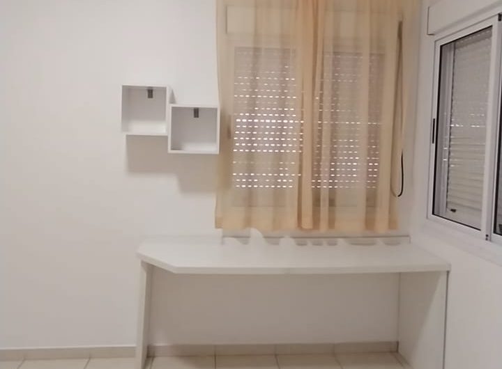 Sobrado para alugar possuí 299,80 M² com 03 dormitórios no Jardim Social, Curitiba/PR