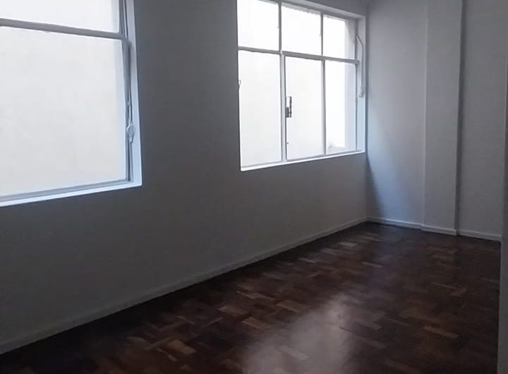 Apartamento para alugar possuí 62,00 M² com 02 dormitórios no Centro de Curitiba/PR