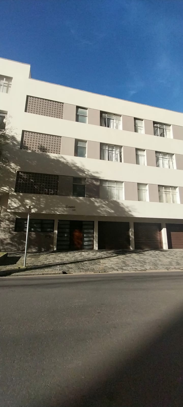 Apartamento para alugar possuí 62,00 M² com 02 dormitórios no Centro de Curitiba/PR