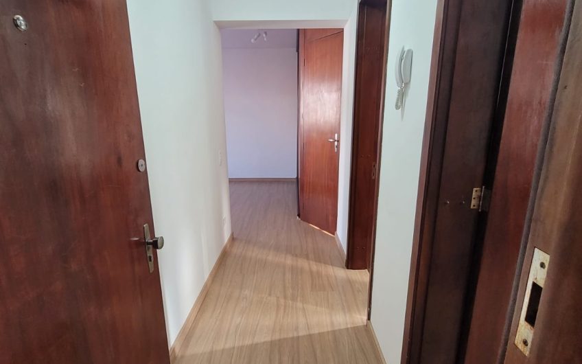 Apartamento para alugar possuí 54,40 M² com 1 dormitório no Centro de Curitiba/PR